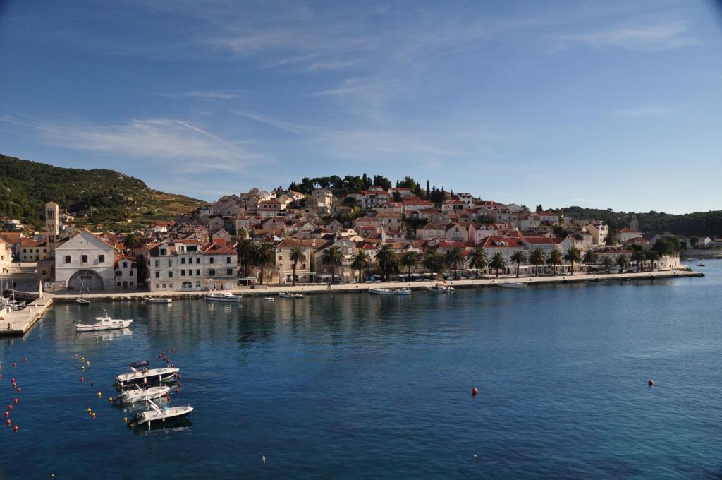 Guest House Stefica Hvar Town Exterior photo
